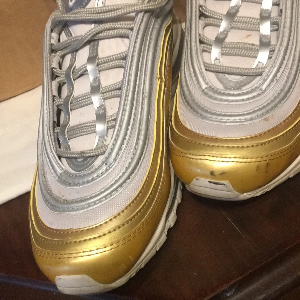 Nike Women's Silver and Gold Air Max 97 Sneakers - Picture 7 of 14